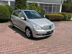Silber Gebraucht 2007 Mercedes B180 Van / Kleinbus | 5.750 €