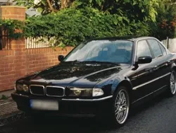 BMW 728