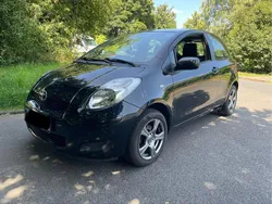 Schwarz Gebraucht 2010 Toyota Yaris Kleinwagen | 3.600 € (Fairer Preis)