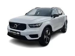 Crystal white / metallic Gebraucht 2021 Volvo XC40 R-Design SUV | 29.989 € (Guter Preis)