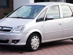 Grau Gebraucht 2009 Opel Meriva Innovation Van / Kleinbus | 2.999 € (Fairer Preis)