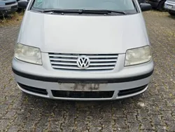 Silber Gebraucht 2002 VW Sharan Basis Van / Kleinbus | 1.300 €