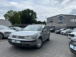 Grau Gebraucht 2002 VW Golf IV Kombi | 4.499 €