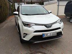 Weiß Gebraucht 2017 Toyota RAV4 Executive SUV | 18.500 € (Fairer Preis)