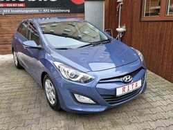 Blau Gebraucht 2012 Hyundai i30 Trend Limousine | 9.980 € (Fairer Preis)