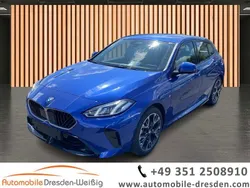 Portimao blau metallic Gebraucht 2024 BMW 120 M Sport Kleinwagen | 34.980 € (Fairer Preis)