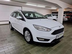 Weiß Gebraucht 2017 Ford Focus Business Edition Kombi | 7.990 € (Fairer Preis)