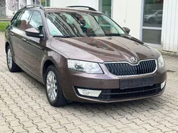 Braun Gebraucht 2016 Skoda Octavia Ambition Kombi | 9.999 € (Fairer Preis)