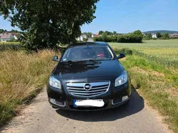 Schwarz Gebraucht 2010 Opel Insignia Limousine | 8.500 € (Teuer)