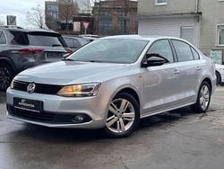 Silber Gebraucht 2013 VW Jetta Match Limousine | 7.900 € (Fairer Preis)
