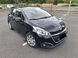 Blau Gebraucht 2019 Peugeot 208 Kleinwagen | 7.500 € (Superpreis)
