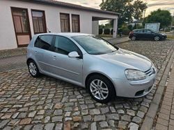Silber Gebraucht 2005 VW Golf V United Limousine | 2.500 € (Fairer Preis)