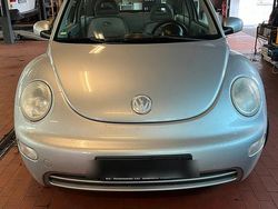 Silber Gebraucht 2002 VW Beetle Kleinwagen | 1.500 €