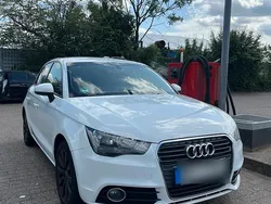 Weiß Gebraucht 2013 Audi A1 Sport Kleinwagen | 8.500 € (Fairer Preis)