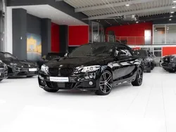 Black sapphire metallic Gebraucht 2019 BMW 220 M Sport Cabrio | 28.980 € (Etwas zu teuer)