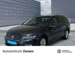 Mangangrau (metallic) Gebraucht 2024 VW Passat Conceptline Kombi | 33.650 € (Fairer Preis)