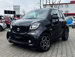 Deep black Gebraucht 2018 Smart ForTwo Coupé Cabrio | 15.990 € (Teuer)