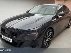 Sophistograu brillantefffekt Gebraucht 2024 BMW i5 Comfort Edition Limousine | 64.899 € (Superpreis)