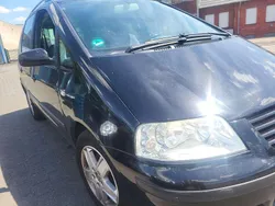 Schwarz Gebraucht 2006 VW Sharan Van / Kleinbus | 1.950 € (Fairer Preis)