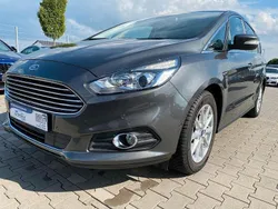 Grau Gebraucht 2016 Ford S-MAX Titanium Van / Kleinbus | 17.400 € (Guter Preis)