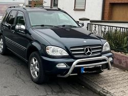 Schwarz Gebraucht 2002 Mercedes ML500 SUV | 10.000 €