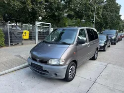 Grau Gebraucht 1998 Nissan Serena Van / Kleinbus | 1.490 €