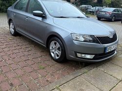 Gebraucht 2013 Skoda Rapid Limousine | 5.500 € (Etwas zu teuer)