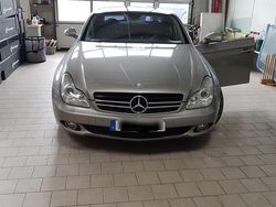 Grau Gebraucht 2004 Mercedes CLS500 Limousine | 7.500 € (Fairer Preis)