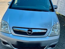 Silber Gebraucht 2007 Opel Meriva Van / Kleinbus | 1.300 € (Fairer Preis)