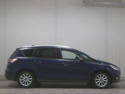Blau Gebraucht 2020 Ford S-MAX Trend Van / Kleinbus | 11.480 €