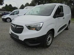 Weiß Gebraucht 2023 Opel Combo Edition Van / Kleinbus | 10.948 € (Superpreis)