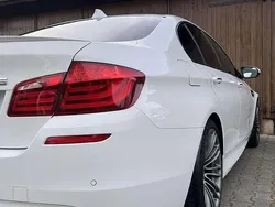 Weiß Gebraucht 2013 BMW M5 Shadowline Limousine | 47.000 € (Etwas zu teuer)