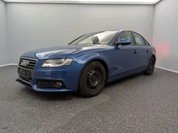 Blau Gebraucht 2011 Audi A4 Comfort Limousine | 9.999 € (Fairer Preis)