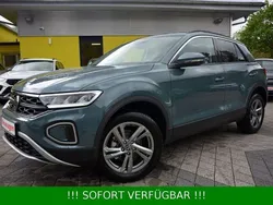 Petrolium blue metallic Neu 2025 VW T-Roc Life SUV | 31.480 € (Superpreis)