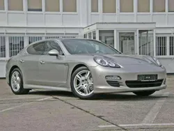 Silber Gebraucht 2009 Porsche Panamera Limousine | 39.800 €