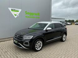 Schwarz Gebraucht 2024 VW T-Roc Style SUV | 26.990 € (Guter Preis)