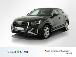 Mythosschwarz metallic Gebraucht 2024 Audi Q2 S-Line SUV | 29.880 € (Guter Preis)