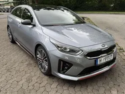 Grau Gebraucht 2021 Kia ProCeed GT Kleinwagen | 22.500 € (Guter Preis)