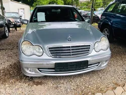 Grau Gebraucht 2005 Mercedes C280 Limousine | 5.499 € (Fairer Preis)