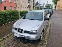 Silber Gebraucht 2004 Seat Arosa Kleinwagen | 1.750 €