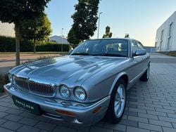 Grau Gebraucht 2001 Jaguar XJ Sovereign Limousine | 15.976 € (Etwas zu teuer)
