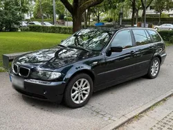Blau Gebraucht 2004 BMW 320 Kombi | 2.700 € (Superpreis)