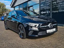 Kosmosschwarz Gebraucht 2020 Mercedes A180 Limousine | 19.990 € (Guter Preis)