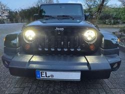 Schwarz Gebraucht 2013 Jeep Wrangler Sahara SUV | 27.500 € (Fairer Preis)