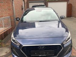 Blau Gebraucht 2018 Hyundai i30 Passion Limousine | 10.900 € (Guter Preis)