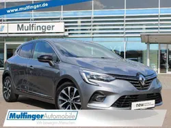 Grau Gebraucht 2023 Renault Clio V Techno Limousine | 17.450 € (Fairer Preis)
