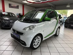 Weiß Gebraucht 2013 Smart ForTwo Electric Drive Coupé | 6.750 € (Etwas zu teuer)