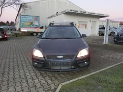 Schwarz Gebraucht 2007 Ford Focus Ambiente Limousine | 1.350 € (Fairer Preis)