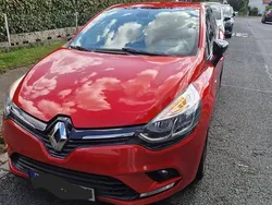 Rot Gebraucht 2016 Renault Clio IV LIMITED Kleinwagen | 7.000 € (Fairer Preis)