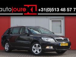 Schwarz Gebraucht 2012 Skoda Octavia Elegance Kombi | 2.999 € (Superpreis)